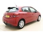 Peugeot 208 1.2 PureTech Blue Lion | Trekhaak | Navigatie | Elektrische ramen voor | Parkeersensoren achter | Cruise control |