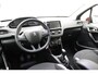 Peugeot 208 1.2 PureTech Blue Lion | Trekhaak | Navigatie | Elektrische ramen voor | Parkeersensoren achter | Cruise control |