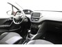 Peugeot 208 1.2 PureTech Blue Lion | Trekhaak | Navigatie | Elektrische ramen voor | Parkeersensoren achter | Cruise control |