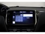 Peugeot 208 1.2 PureTech Blue Lion | Trekhaak | Navigatie | Elektrische ramen voor | Parkeersensoren achter | Cruise control |