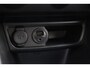 Peugeot 208 1.2 PureTech Blue Lion | Trekhaak | Navigatie | Elektrische ramen voor | Parkeersensoren achter | Cruise control |