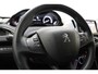 Peugeot 208 1.2 PureTech Blue Lion | Trekhaak | Navigatie | Elektrische ramen voor | Parkeersensoren achter | Cruise control |