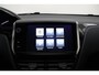 Peugeot 208 1.2 PureTech Blue Lion | Trekhaak | Navigatie | Elektrische ramen voor | Parkeersensoren achter | Cruise control |