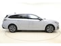 Peugeot 308 SW 1.2 PureTech Allure | Apple carplay/Android auto | Parkeercamera V + A | Electronic climate control | Draadloze telefoonlader | Stoelverwarming | Navigatie | Parkeersensoren V+A |
