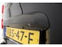 Peugeot Expert 231L 2.0 BlueHDI 120 DC Premium | 5 zits | Achteruitrijcamera | Trekhaak | Airco | Navigatie | Cruise control | Lichtmetalen velgen | Bumpers in kleur | Trekhaak