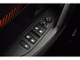 Peugeot e-2008 EV Active 50 kWh | Apple Carplay/Android Auto | Climate control | Lichtmetalen velgen 16" | Keyless start | Achteruitrij camera |