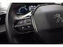 Peugeot e-2008 EV Active 50 kWh | Apple Carplay/Android Auto | Climate control | Lichtmetalen velgen 16" | Keyless start | Achteruitrij camera |