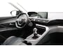 Peugeot 5008 1.2 PureTech Blue Lease Executive | Achteruitrijcamera | Parkeersensoren V + A | Climate control | Lederen stoelen | Draadloze telefoonlader | Navigatie | Lichtmetalen velgen 17'' |