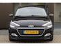 Hyundai i20 1.2 HP i-Motion Comfort | Climate Control Cruise Control | Aut. Verlichting & Ruitenwissers |'| Airco (automatisch) | Cruise control | Navigatie AfterMarket