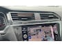 Volkswagen Tiguan 1.5 TSI R-Line Business | 150 PK | Automaat | Panorama Schuif/Kantel Dak | Trekhaak | Airco 3-Zone | Keyless | Digital Cockpit PRO | Navigatie | Carplay / Android Auto