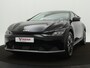 Kia EV6 Light 58 kWh - Navigatie - Cruise Control - Apple CarPlay / Android Auto - Achteruitrijcamera - Parkeerhulp achter - Privacy Glass achter - Fabrieksgarantie tot 2031