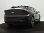 Kia EV6 Light 58 kWh - Navigatie - Cruise Control - Apple CarPlay / Android Auto - Achteruitrijcamera - Parkeerhulp achter - Privacy Glass achter - Fabrieksgarantie tot 2031