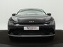 Kia EV6 Light 58 kWh - Navigatie - Cruise Control - Apple CarPlay / Android Auto - Achteruitrijcamera - Parkeerhulp achter - Privacy Glass achter - Fabrieksgarantie tot 2031