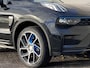 Lynk & Co 01 1.5 Automaat / 1.800 kg trekgewicht / Panorama schuifdak / Adaptieve CC / Navigatie / Apple Carplay Android / Stoelverwarming / Infinity Sound System / Cam 360° / All Season op LM  20" /