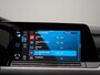 Volkswagen Golf 1.5 eTSI Style DSG / Adap. Cruise / Sensoren / Stoelverwarming
