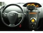 Toyota Yaris 1.3 VVTi Aspiration | Weinig kilometers! | Climate Control | Lichtmetalen Velgen |