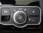 Mercedes-Benz A-klasse 180 AMG-Line / Stoelverwarming / Achteruitrijcamera / Panorama-schuifdak