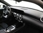 Mercedes-Benz A-klasse 180 AMG-Line / Stoelverwarming / Achteruitrijcamera / Panorama-schuifdak