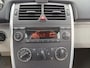 Mercedes-Benz B-klasse 200 Classic /Lage KM !/Parkhulp V+A/Airco/Bluethooth/16"/