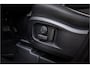 Land Rover Defender 3.0 D200 110 MHEV SE VAN Cold Climate - Driv. Assistance - Panodak - Luchtvering - Trekhaak Grijs kenteken!