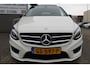 Mercedes-Benz B-klasse 180 AMG Night edition Automaat Nederlandse auto/Panoramadak/Navigatie/Airco/Cruise control/Led koplampen/Lederen+alcantara bekleding/Parkeersensoren voor+achter/Start-stop systeem/Lichtmetalen velgen
