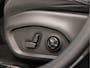 Jeep Compass 4xe 240 Plug-in Hybrid Electric S Black Sport 240Pk Automaat (VIRTUAL COCKPIT, APPLE CARPLAY, GROOT NAVI, LEDER, MEMORY SEATS, STUUR/STOELVERWARMING, ADAPTIVE CRUISE, CAMERA, GETINT GLAS, NIEUWE APK, NIEUWSTAAT)