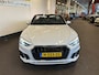 Audi A5 Cabriolet 40 TFSI S edition 3X S-Line | Facelift | Digital dashboard | Adaptieve cruise control | Achteruitrijcamera | Stoel+Nekverwarming | Head up display | Keyless | Apple carplay | Navigatie | Parkeersensoren v+a | Lane assist | Matrix LED