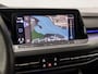 Volkswagen Golf 1.5 TSI R-Line Sport 150Pk Automaat (2X R-LINE, SCHUIFDAK, APPLE CARPLAY, KUIPSTOELEN, SFEERVERLICHTING, CAMERA, STUUR/STOELVERWARMING, ADAPTIVE CRUISE, KEYLESS, NIEUWSTAAT)
