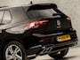 Volkswagen Golf 1.5 TSI R-Line Sport 150Pk Automaat (2X R-LINE, SCHUIFDAK, APPLE CARPLAY, KUIPSTOELEN, SFEERVERLICHTING, CAMERA, STUUR/STOELVERWARMING, ADAPTIVE CRUISE, KEYLESS, NIEUWSTAAT)