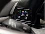 Volkswagen Golf 1.5 TSI R-Line Sport 150Pk Automaat (2X R-LINE, SCHUIFDAK, APPLE CARPLAY, KUIPSTOELEN, SFEERVERLICHTING, CAMERA, STUUR/STOELVERWARMING, ADAPTIVE CRUISE, KEYLESS, NIEUWSTAAT)
