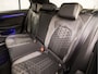 Volkswagen Golf 1.5 TSI R-Line Sport 150Pk Automaat (2X R-LINE, SCHUIFDAK, APPLE CARPLAY, KUIPSTOELEN, SFEERVERLICHTING, CAMERA, STUUR/STOELVERWARMING, ADAPTIVE CRUISE, KEYLESS, NIEUWSTAAT)
