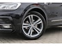 Volkswagen Tiguan 1.5 TSI 150pk DSG Highline Business R | Panoramadak | Navigatie | Stoelverwarming | Elektrische Achterklep