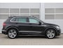 Volkswagen Tiguan 1.5 TSI 150pk DSG Highline Business R | Panoramadak | Navigatie | Stoelverwarming | Elektrische Achterklep