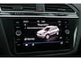 Volkswagen Tiguan 1.5 TSI 150pk DSG Highline Business R | Panoramadak | Navigatie | Stoelverwarming | Elektrische Achterklep