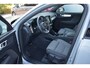 Volvo XC40 B4 211PK Automaat Core ACC | Trekhaak | Blis | All season | Camera | Stoelverwarming | Stuurverwarming