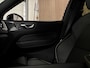 Volvo XC60 T6 AWD Recharge Ultimate Dark Long Range | Luchtvering | Trekhaak | 360° Camera | Head-Up Display | Harman Kardon | Crystal White | Adaptieve Cruise Control | Standkachel met Volvo On Call App | Stoel en Stuurwielverwarming | Full LED meesturende koplampe