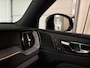 Volvo XC60 T6 AWD Recharge Ultimate Dark Long Range | Luchtvering | Trekhaak | 360° Camera | Head-Up Display | Harman Kardon | Crystal White | Adaptieve Cruise Control | Standkachel met Volvo On Call App | Stoel en Stuurwielverwarming | Full LED meesturende koplampe