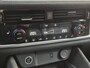 Nissan Qashqai 1.3 MHEV Xtronic Tekna Plus Automaat / Nieuw Model / Facelift / 1800kg Trekgewicht / HUD / Apple Carplay Android Auto / Panoramadak / Stuur-, Stoel en Voorruitverwarming / Elektrische achterklep / Stoel met massage functie /