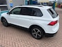 Volkswagen Tiguan 1.5 TSI ACT 150pk Move Business black Line