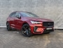 Volvo XC60 T6 Plug-in hybrid AWD Black Edition | Adaptieve Cruise Control | Panoramadak | 21" Velgen | 360° Parkeercamera | Sportstoelen | Harman Kardon Audio | Stoel-/Stuurverwarming |