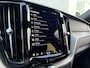 Volvo XC60 T6 Plug-in hybrid AWD Black Edition | Adaptieve Cruise Control | Panoramadak | 21" Velgen | 360° Parkeercamera | Sportstoelen | Harman Kardon Audio | Stoel-/Stuurverwarming |