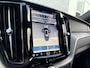 Volvo XC60 T6 Plug-in hybrid AWD Black Edition | Adaptieve Cruise Control | Panoramadak | 21" Velgen | 360° Parkeercamera | Sportstoelen | Harman Kardon Audio | Stoel-/Stuurverwarming |