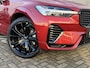 Volvo XC60 T6 Plug-in hybrid AWD Black Edition | Adaptieve Cruise Control | Panoramadak | 21" Velgen | 360° Parkeercamera | Sportstoelen | Harman Kardon Audio | Stoel-/Stuurverwarming |