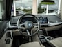 BMW iX1 xDrive30 Launch Edition M-Sport | Innovation-, Travel- & Comfort Pack | Trekhaak wegklapbaar | Oyster leder | Memory & Massagestoel(en) | Iconic Sounds | Service Incl. tot 02-2027