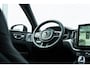 Volvo XC60 T8 Plug-in hybrid AWD Ultra Black Edition - Facelift - | Op voorraad | Luchtvering | Bowers & Wilkins | Massage/ventilatie stoelen | Gelamineerde zijruiten | 22" LM