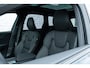 Volvo XC60 T8 Plug-in hybrid AWD Ultra Black Edition - Facelift - | Op voorraad | Luchtvering | Bowers & Wilkins | Massage/ventilatie stoelen | Gelamineerde zijruiten | 22" LM