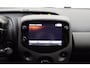 Peugeot 108 1.0 e-VTi Active | Achteruitrijcamera | Apple carplay/Android auto | Extra getint glas | Mistlampen | 5 deurs | Airco | Elektrische ramen voor