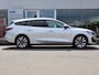 Ford Focus Wagon 1.0 EcoBoost Hybrid Titanium X | Winterpack! | Parkingpack! | Sync4! | 17" Lichtmetaal! | Parkeersensoren | Camera | Climate Control | Navigatie | Keyless entry | Led verlichting |