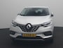 Renault Kadjar TCe 140 Intens | Easy Life Pack: sensoren rondom met achteruitrijcamera + easy park assist | R-Link navigatie met Apple CarPlay & Android Auto | Ruimtebesparend reservewiel | Lichtmetalen wielen 19" 'Yohan'