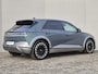 Hyundai Ioniq 5 Lounge AWD 73kWh 306pk Automaat / Solar Dak / Apple Carplay Android Auto / Accu SOH 100% / HUD / Trekgewicht 1600 Kg / Stuur-, Stoel En Achterbankverwarming / Elektrische achterklep / Stoelventilatie / Adaptief CC /